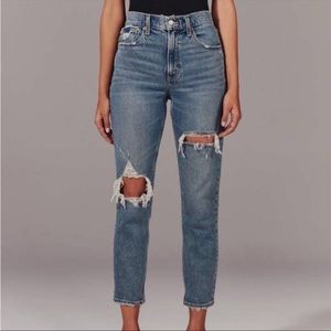 Abercrombie curve love mom jean distressed